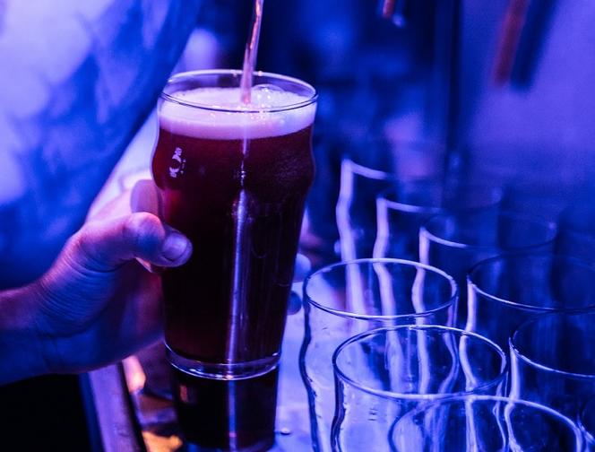 DRAMATYCZNE wyznanie właściciela znanego pubu! PODPALĘ SIĘ pod Kancelarią Premiera