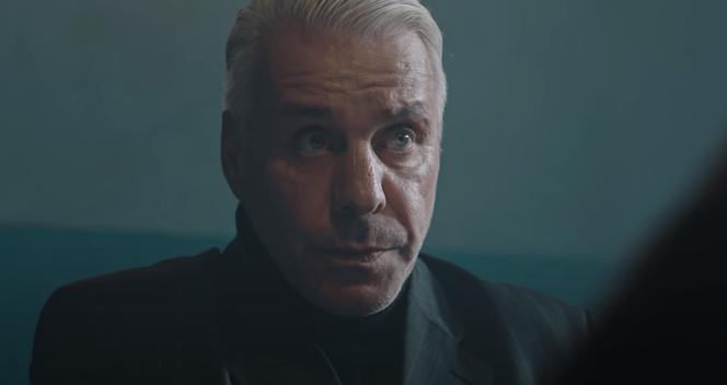 Till Lindemann udostępnił krótkometrażowy film! Zobaczcie, jak poradził sobie przed kamerą