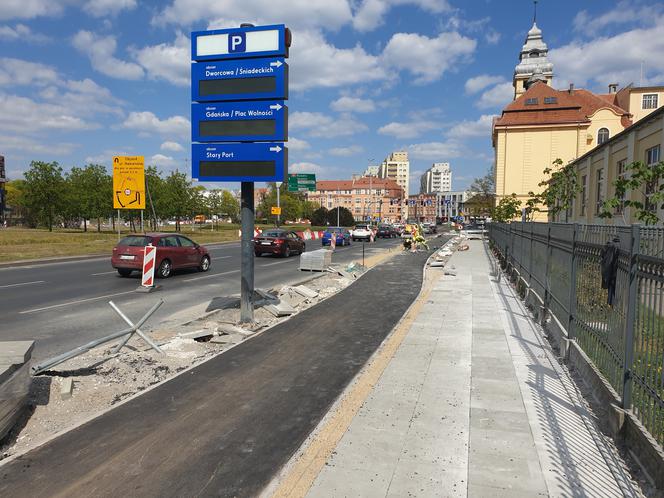 Trwa budowa ścieżek rowerowych na Kruszwickiej
