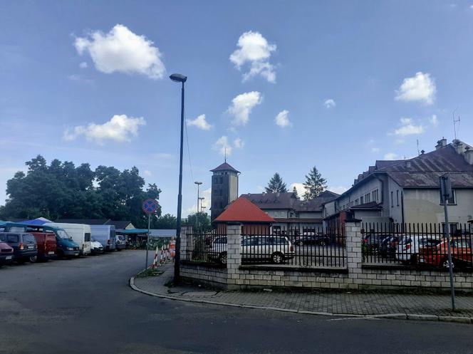 Miasto stara się o tereny po jednostce PSP. Chce tam urządzić parking
