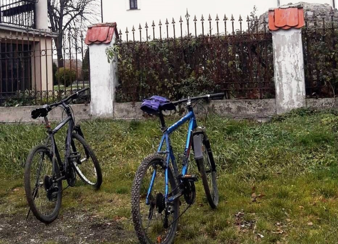 Kęty: Kompletnie pijani rowerzyści zatrzymani. Jechali na pogrzeb