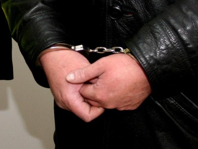Golub-Dobrzyń: wdarł się do jego mieszkania i urządził mu horror. Grozi mu 12 lat więzienia