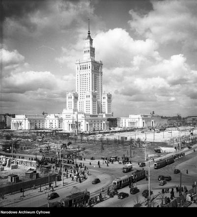 Tragedia w Pałacu Kultury i Nauki. Zginęli młodzi budowlańcy