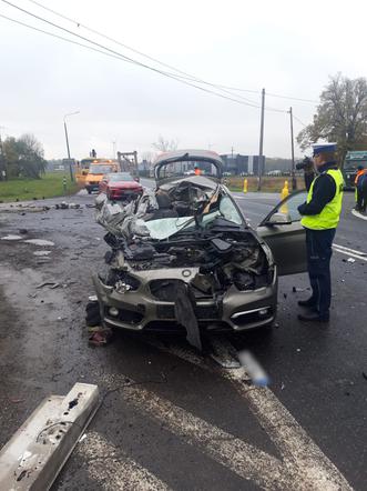 Straszna śmierć na drodze pod Toruniem. Policja prosi o pomoc