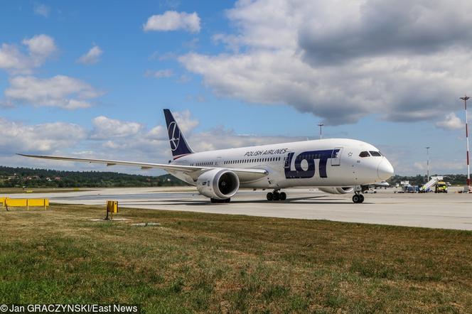 LOT Boeing 787 Dreamliner