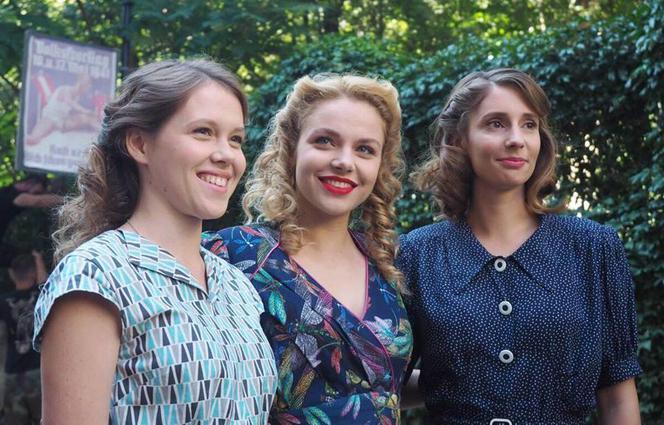 Wojenne dziewczyny Ewka Fronczak (Vanessa Alexander) Marysia Joachim (Aleksandra Pisula) Irka Szczęsna (Marta Mazurek)