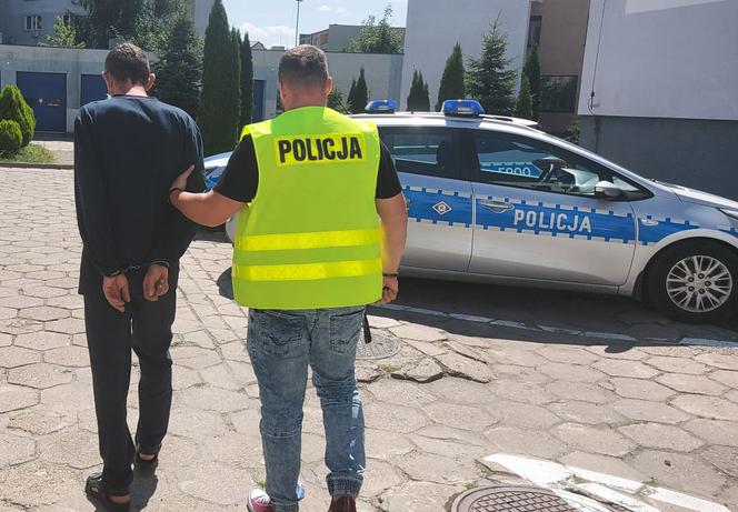 Prokurator wobec podejrzanego zastosował dozór policyjny oraz zakaz zbliżania się do pokrzywdzonego