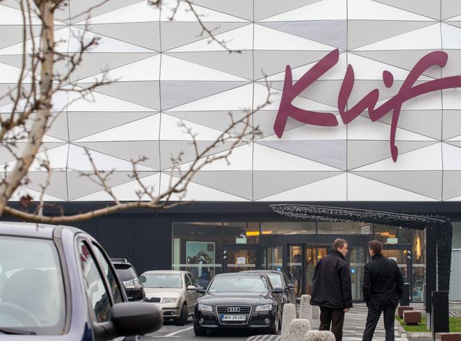 Klif po modernizacji. Diamentowa elewacja i opływowe formy wnętrz