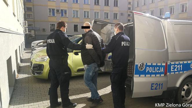 Policja zatrzymała poszukiwanego trzema listami gończymi