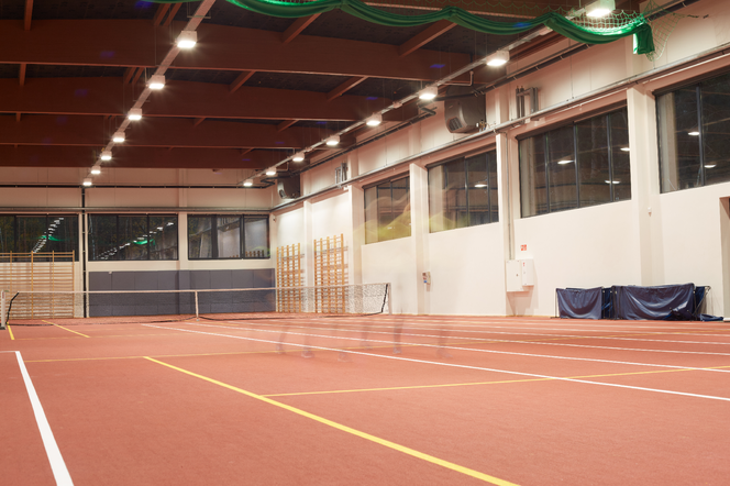 wentylacja przemyslowa flowair w hali sportowej