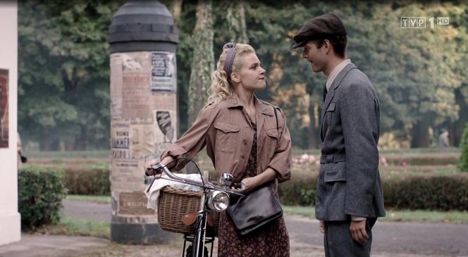 Wojenne dziewczyny 3 sezon odc. 30. Ewka (Vanessa Aleksander), Leon (Marcin Korcz)