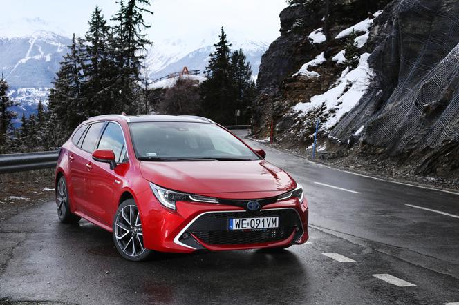 Toyota Corolla Touring Sports 2.0 Hybrid 180 KM e-CVT Executive