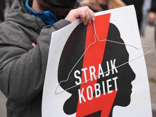 Protest kobiet. Kielce. O 13:00 na ulice wychodzą STUDENCI! Zobacz, gdzie!
