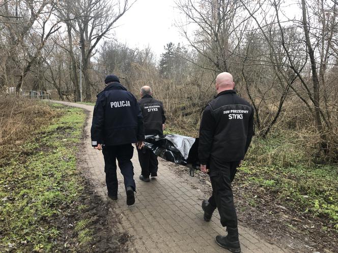 Ciało wyłowione z rzeki w Piasecznie