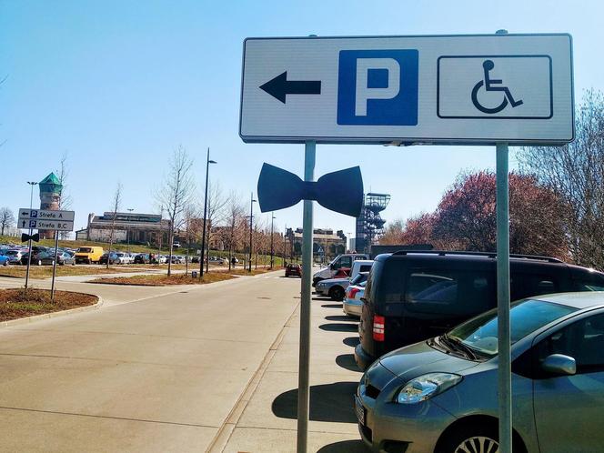 Katowice: Jest nowa uchwała parkingowa. Stawki za postój w centrum wzrosną nawet o 50 procent!