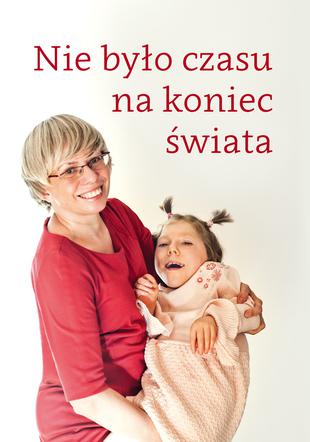 Jedna z bohaterek mówi: „Nie dam się pokroić i podać na tacy między pierogami. Druga: „Litości! Może już wystarczy?” Kolejna: „Niewiele da się zrobić, ale da się kochać”