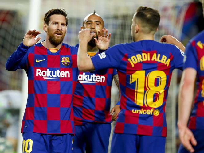 Barcelona - Napoli TV TRANSMISJA NA ŻYWO Liga Mistrzów: GDZIE OGLĄDAĆ Barcelona - Napoli w TV Na jakim programie Barcelona - Napoli w TELEWIZJI dzisiaj 8.08.2020