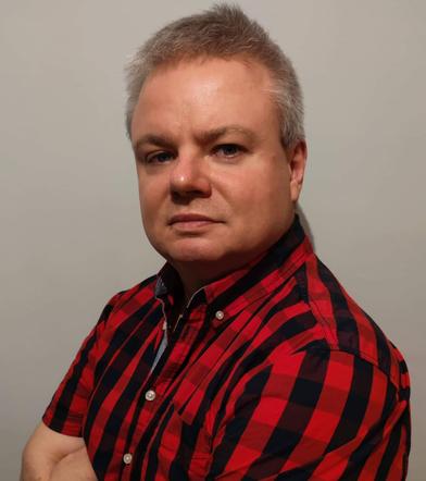 Szymon Kasperek - nauczyciel z Rudy Śląskiej zna 20 języków!