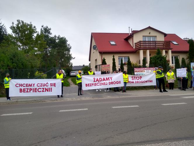 Protest w Krężnicy Jarej po śmiertelnym potrąceniu 9-latka
