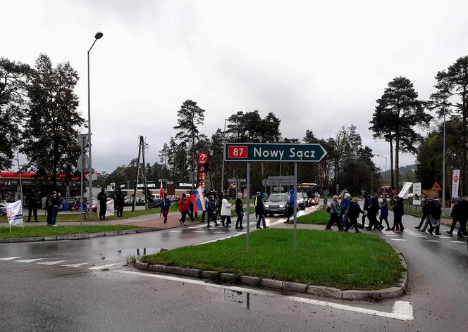 Mieszkańcy Doliny Popradu protestują, bo nie chcą u siebie TIR-ów