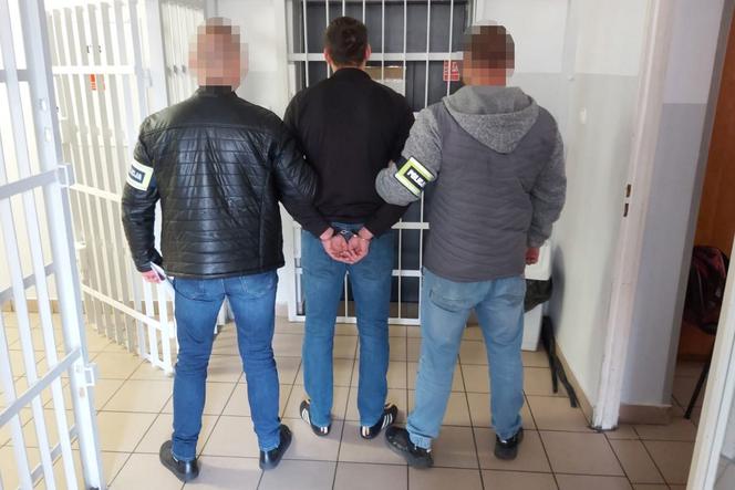 Rzucił się na księdza z kastetem, bo jałmużna była za mała! Horror na plebanii w Bydgoszczy