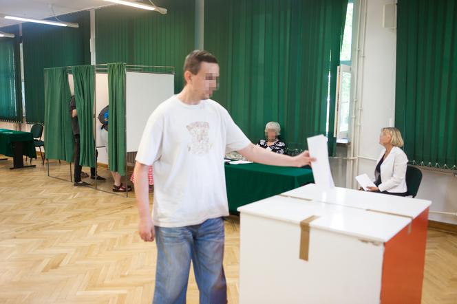 Pompują gminy, żeby mieć więcej mandatów