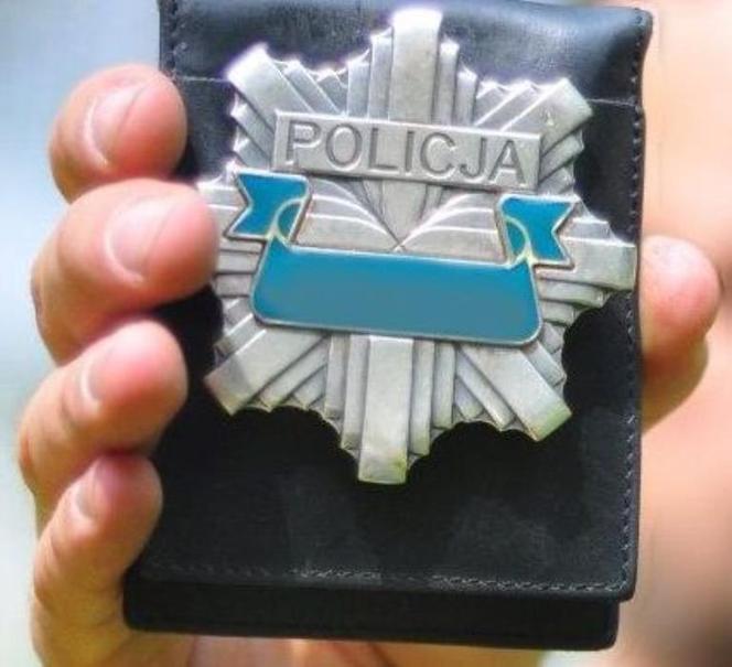 Umówili się na wspólne picie wódki na cmentarzu w Szczecinku. Skończyło się na awanturze, pobiciu i kradzieży