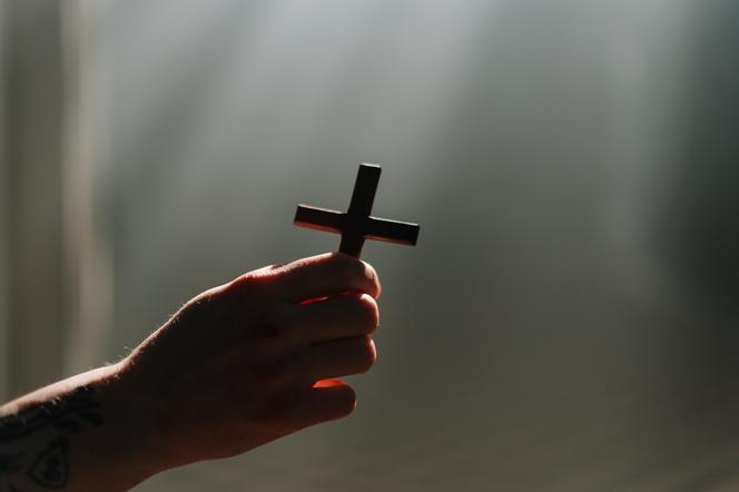 Lekcja religii ksiądz krzyż