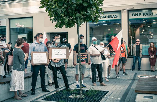 Opole podzielone. Po jednej stronie zwolennicy, po drugiej przeciwnicy Margot