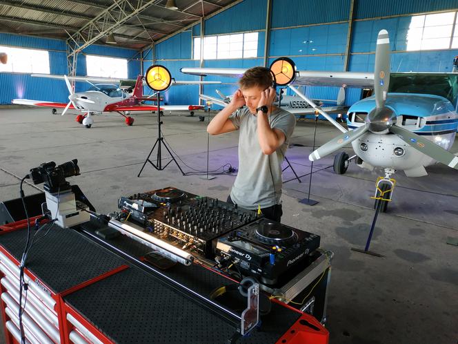 taste the music air