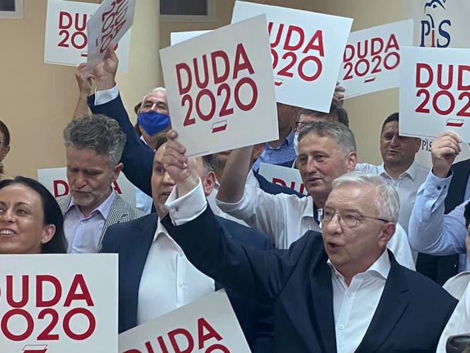 Sztab wyborczy Dudy w Świętokrzyskiem w euforii