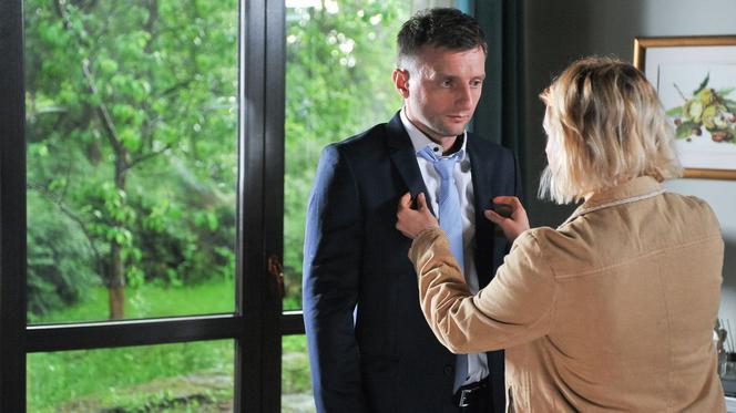 M jak miłość, odcinek 1474: Bartek zakpi z Uli! Będzie błagała go, żeby wrócił