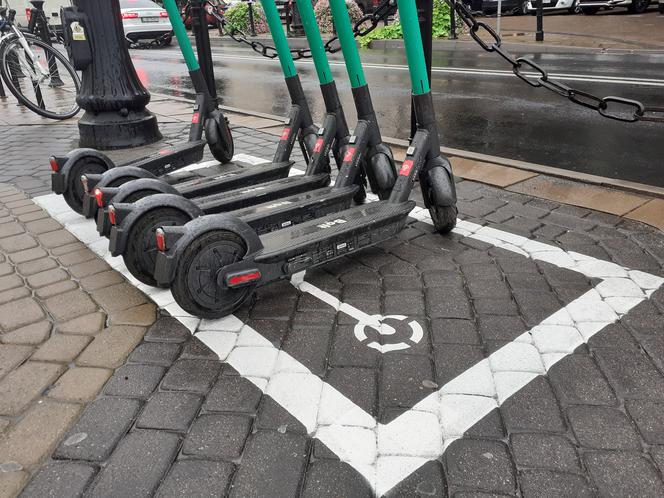 Parkingi na hulajnogi