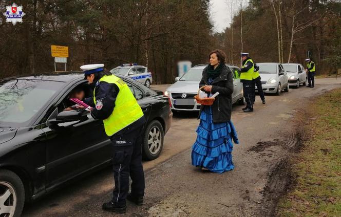 Policyjne działania z okazji Walentynek - Kochasz? Jedź ostrożnie!