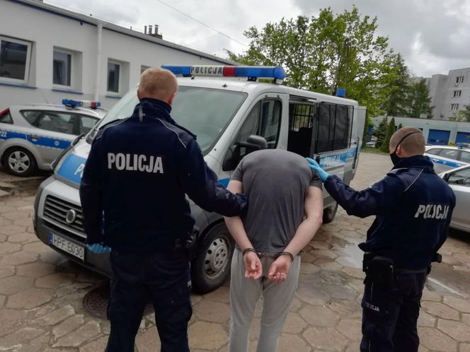 Bełchatów: Brutalny atak na rowerzystę! Bili go pięściami po twarzy. Już siedzą w areszcie!