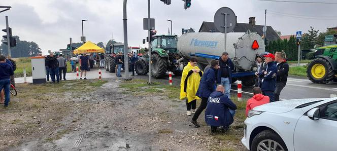 Protest rolników 4 sierpnia. Agrounia: blokada DK 12 w Łódzkiem potrwa dwa dni!