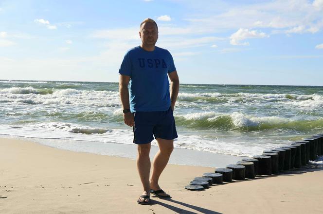 Superglina ze Zgierza uratował tonącą w Bałtyku kobietę