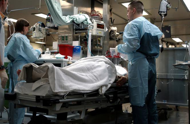 Ksiądz Antoni Piś w STANIE CIĘŻKIM leży pod respiratorem! Wikariusze proszą o modlitwę
