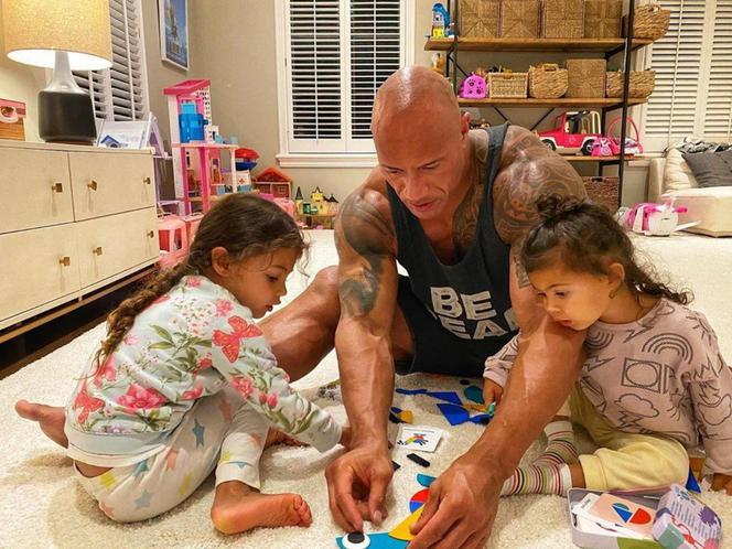 Dwayne Johnson The Rock i jego dzieci
