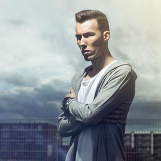 Tom Swoon na Music Power Explosion