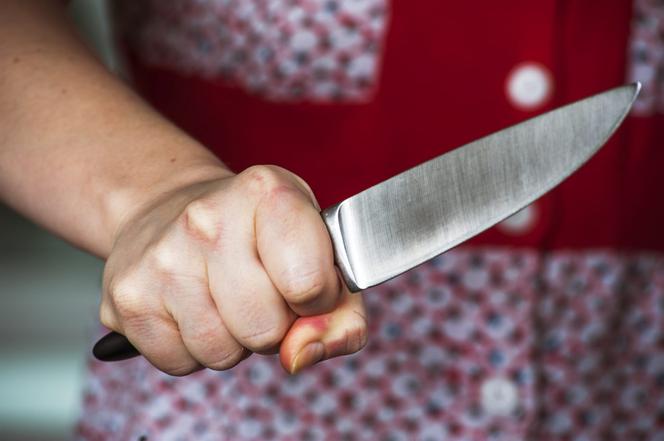 Śląskie. Żona DŹGNĘŁA nożem swojego męża. Mężczyzna nie żyje