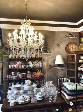 La Pomme showroom