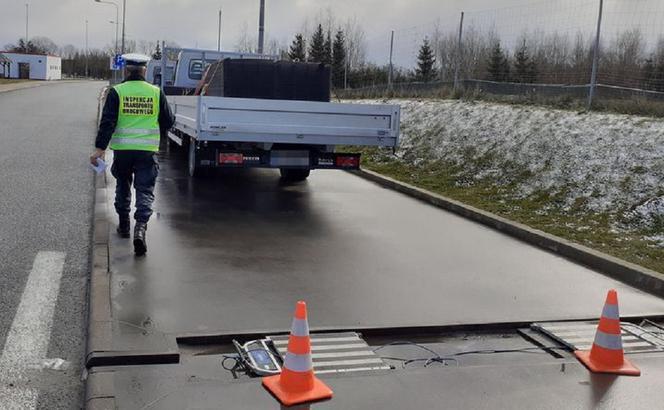 Za ciężkie dostawczaki stwarzały zagrożenie. Patrol Inspekcji Transportu Drogowego wycofał je z ruchu