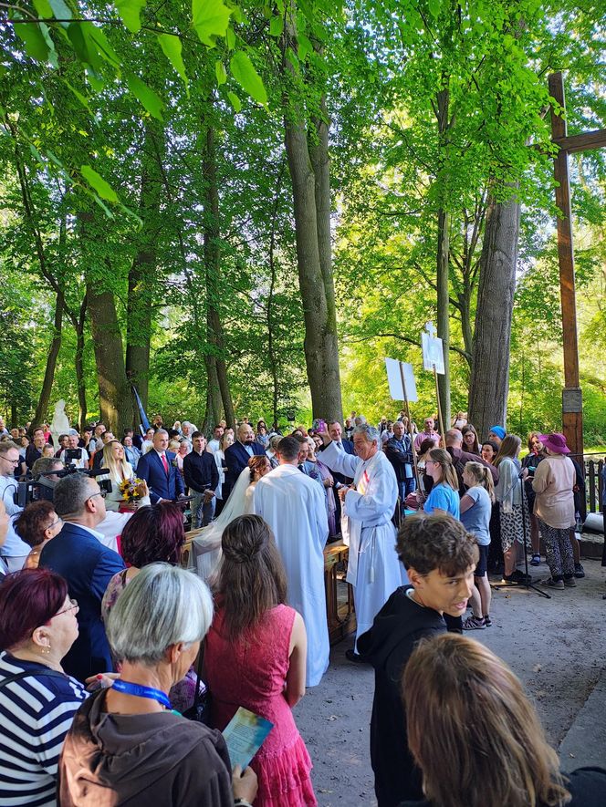 Wzruszający ślub podczas Pielgrzymki Lubelskiej 2025