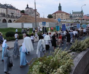 76. rocznica Cudu Lubelskiego. Procesja różańcowa w centrum Lublina