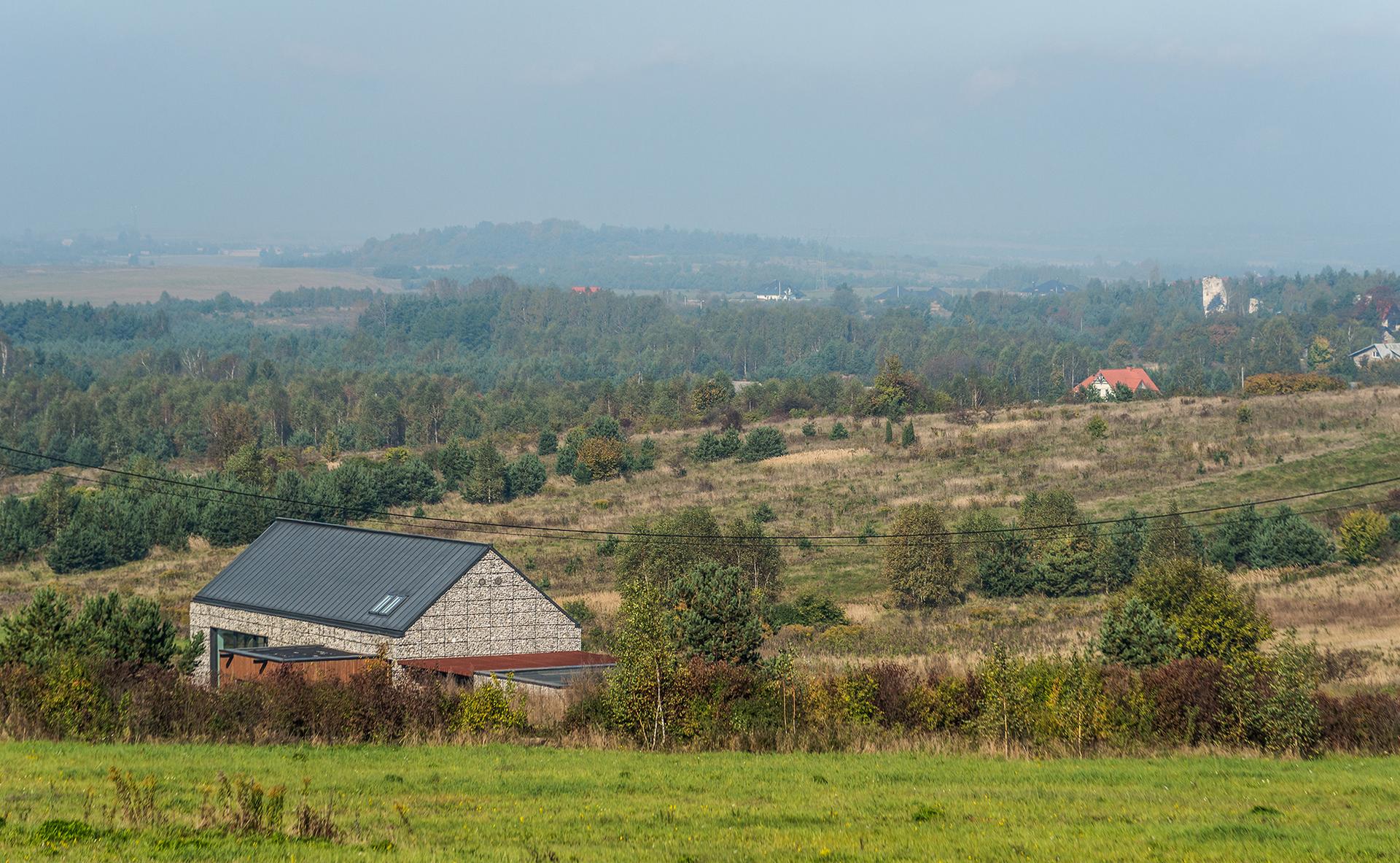 Dom na Jurze, Kropka Studio