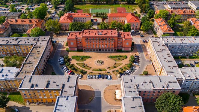 Osiedle A w Tychach i plac świętej Anny