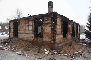 Mamusia spłonęła. Pożegnałem ją białą różą