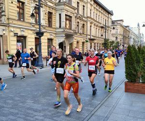 Rossmann Run 2025. Tłumy biegaczy wzięły udział w biegu ulicą Piotrkowską