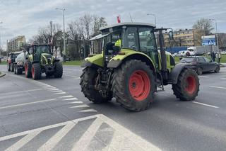 Wielki protest rolników w Łodzi. Kilkanaście linii MPK wstrzymanych lub skierowanych objazdami